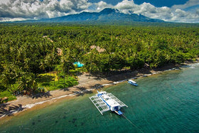 You wish you were this lucky! Meet #DiveWithMe contest winners Anna and Theresa