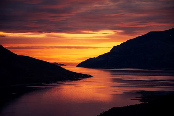 Suunto introduces its first watches with ceramics